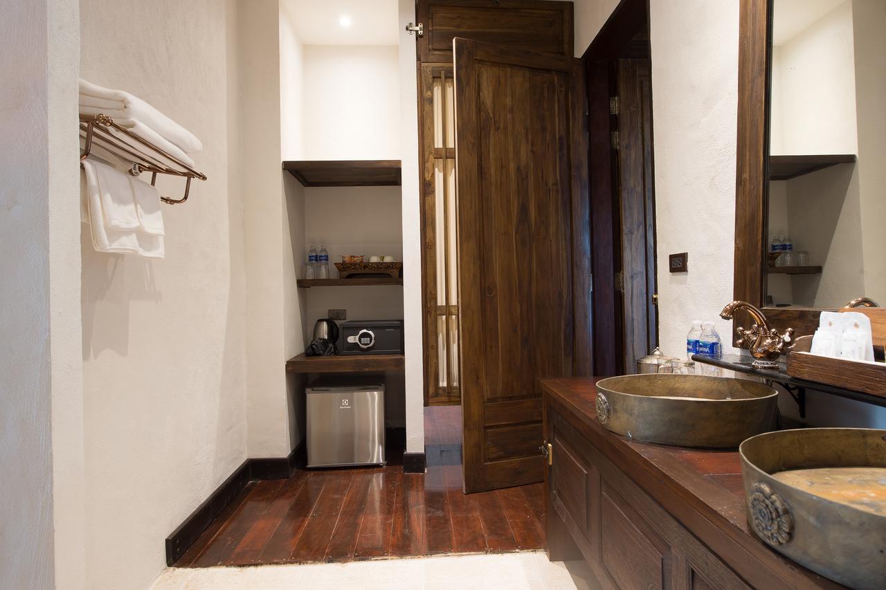 Shinnabhura Historic Boutique Hotel Phitsanulok Exterior foto
